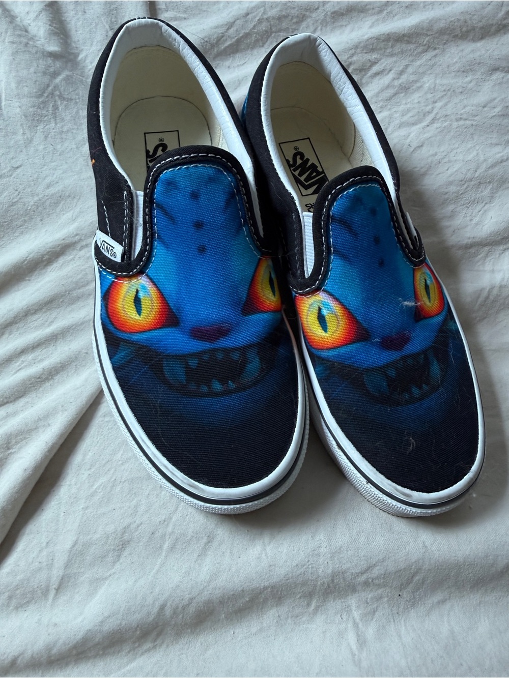 K Pop Demon Hunters vans